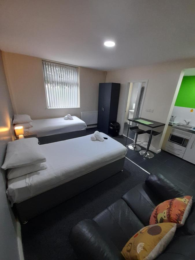 Lymedale Suites Studios & Aparthotel In Newcastle Under Lyme & Stoke Kültér fotó